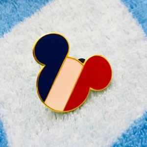 Disney Mickey Mouse Epcot France French Flag Character Ears Pin Trading pin